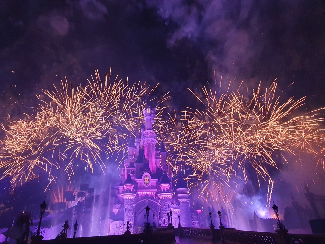 Retour sur la Fête nationale féérique de ce 14 juillet 2025 à Disneyland Paris