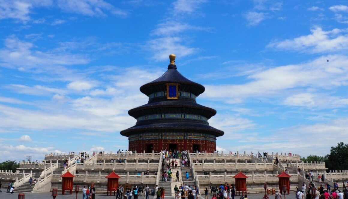 Temple du Ciel à Pékin : site UNESCO, salle des prières, autel circulaire, architecture symbolique et traditions impériales chinoises.