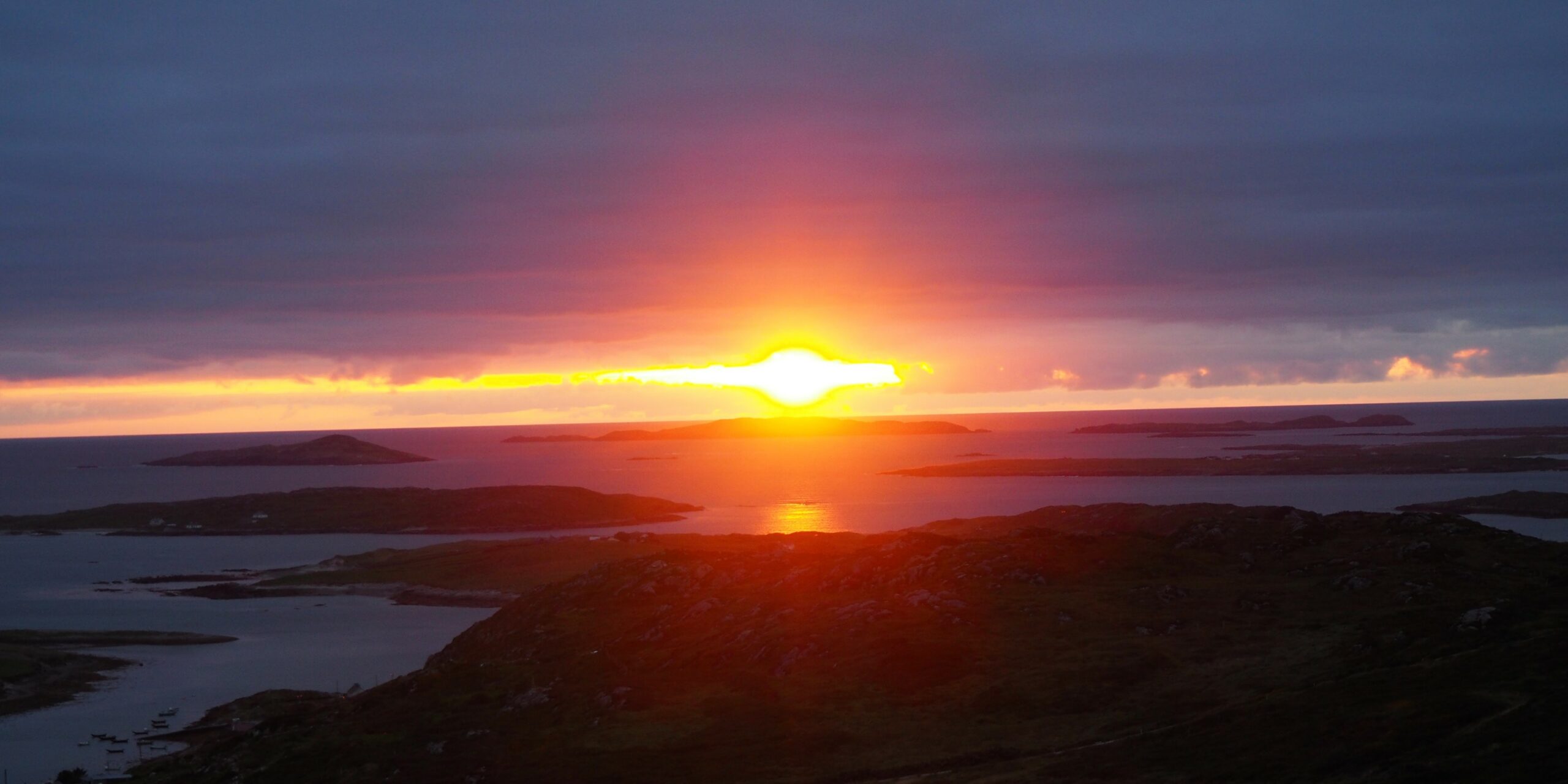 Comté de Galway : ville animée, Connemara sauvage et îles d’Aran pour un voyage complet en Irlande.