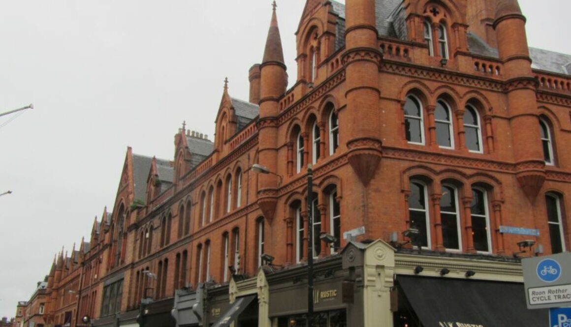Dublin : capitale irlandaise conviviale entre pubs, quartiers historiques et balades au bord de la Liffey.