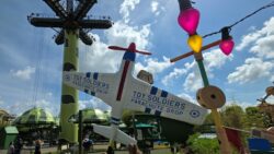 Toy Soldiers Parachute Drop